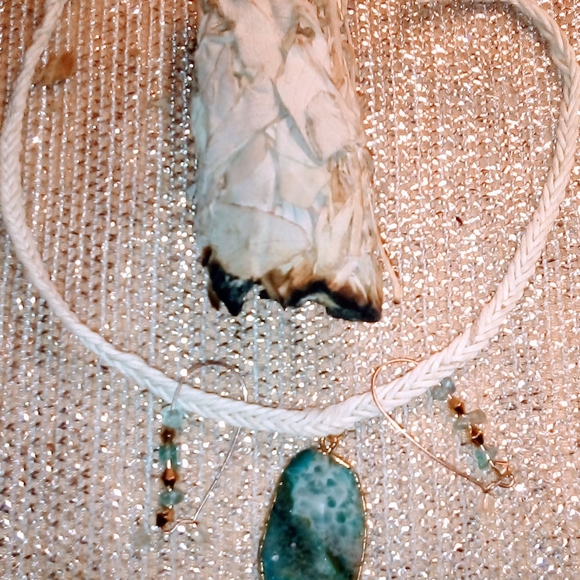 Handmade 100% dragon vein agate lined with 18k gold pendant, 100% hemp necklace - Picture 2 of 2